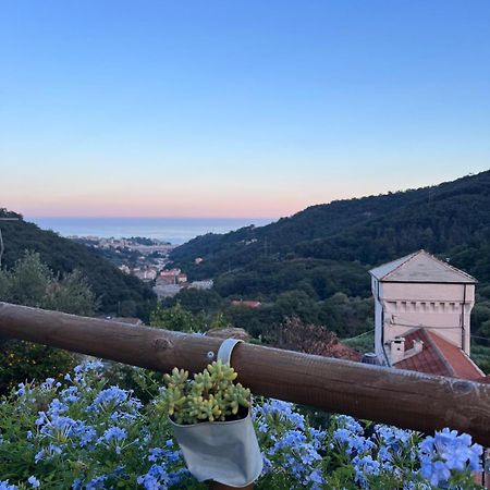Il Rosale A Celle Ligure Bed & Breakfast Exterior photo