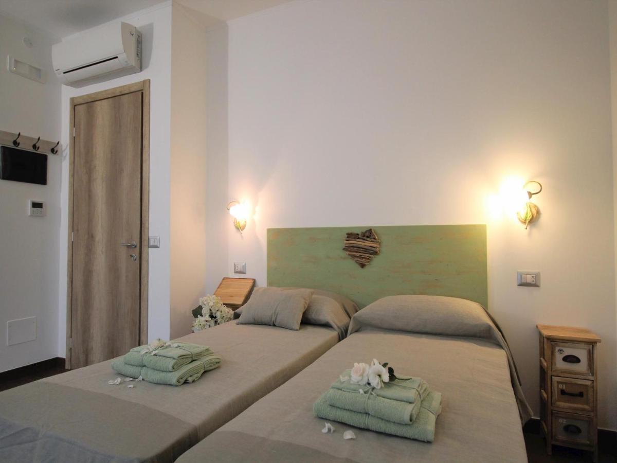 Il Rosale A Celle Ligure Bed & Breakfast Exterior photo