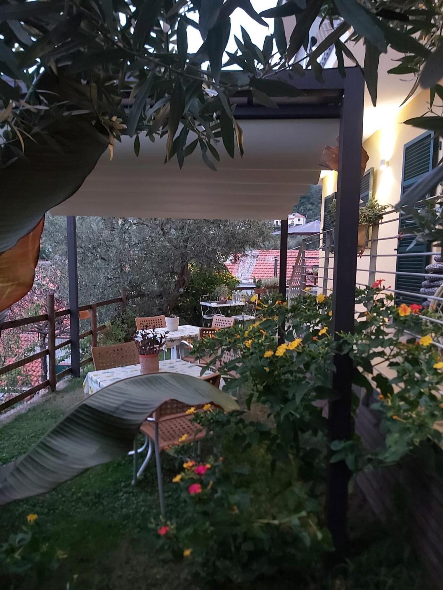 Il Rosale A Celle Ligure Bed & Breakfast Exterior photo